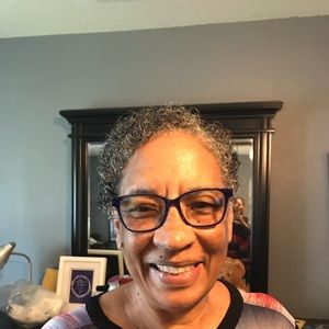 Meet your Posher, Pamela